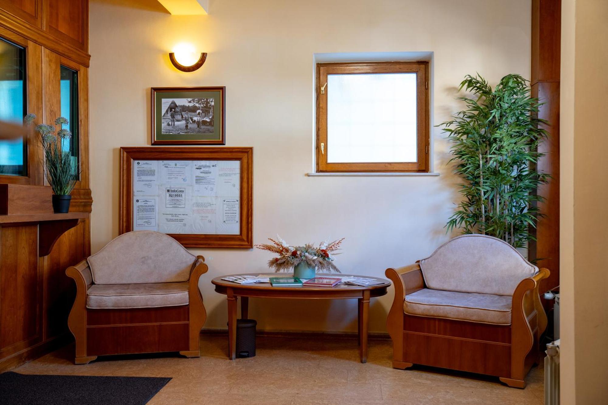 Lilla Panzio Hotel Odorheiu Secuiesc Bagian luar foto