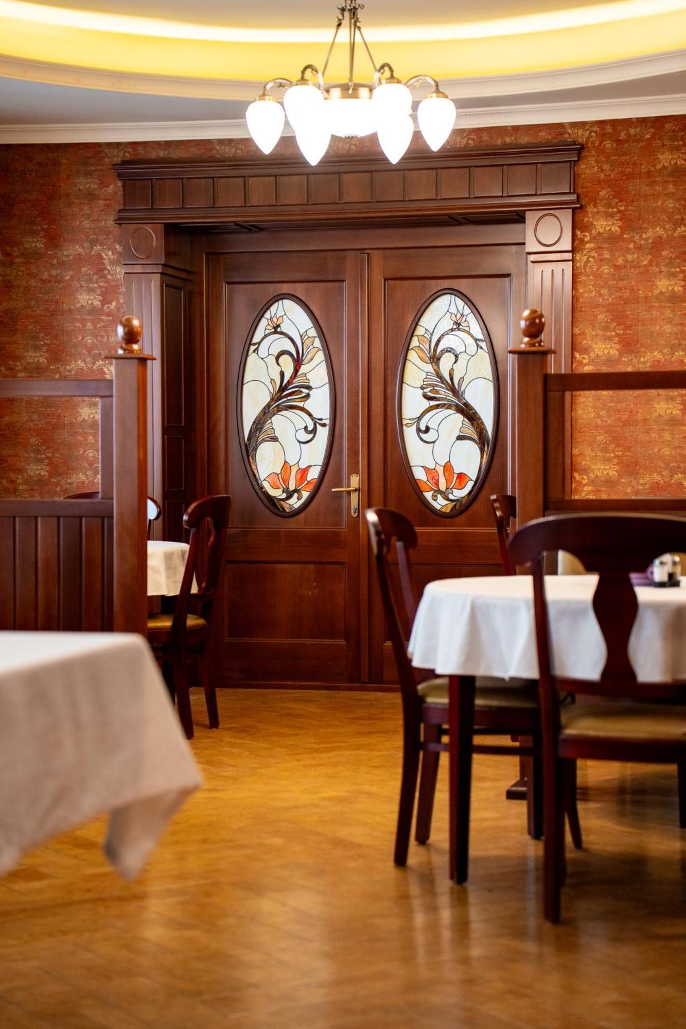 Lilla Panzio Hotel Odorheiu Secuiesc Bagian luar foto