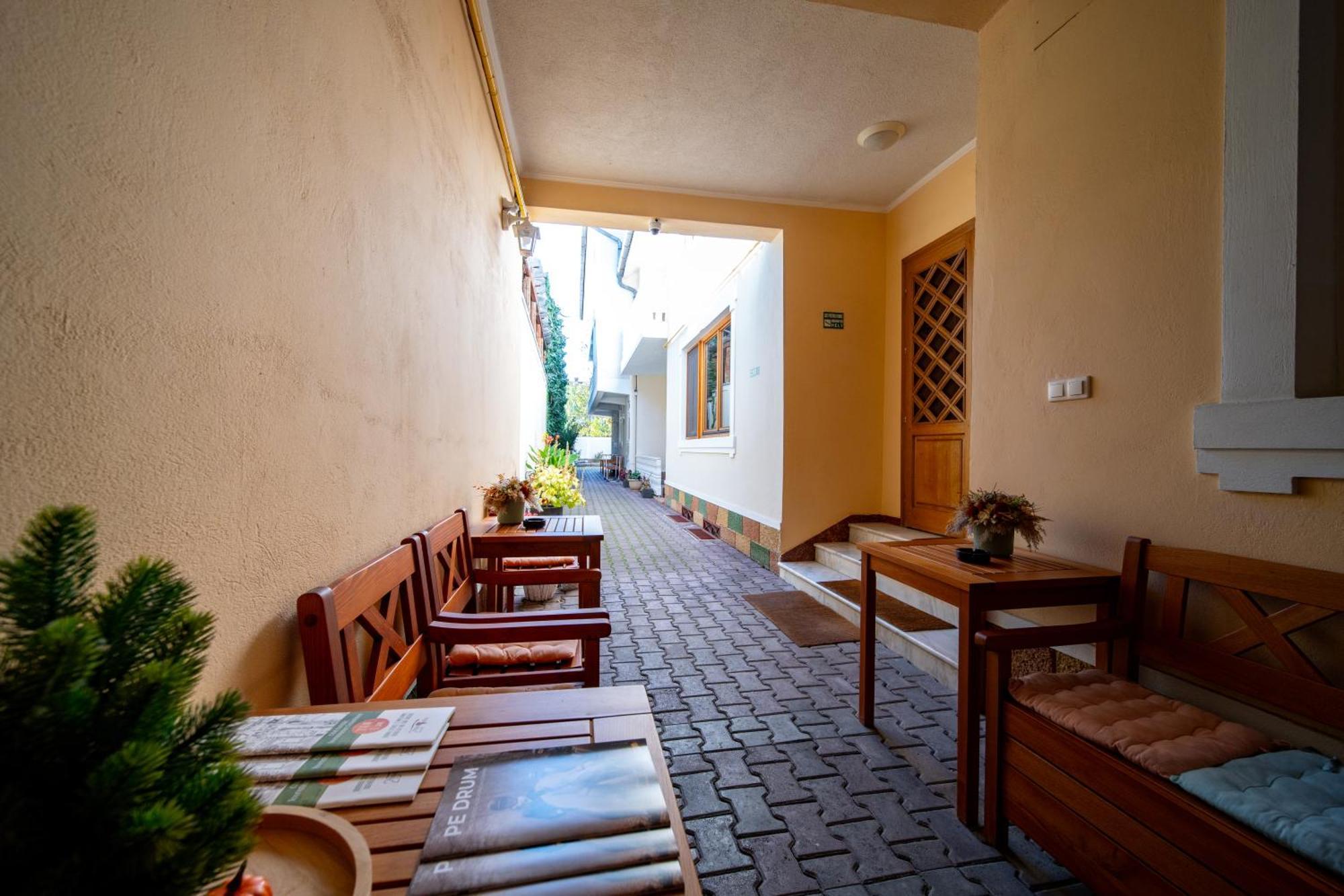 Lilla Panzio Hotel Odorheiu Secuiesc Bagian luar foto