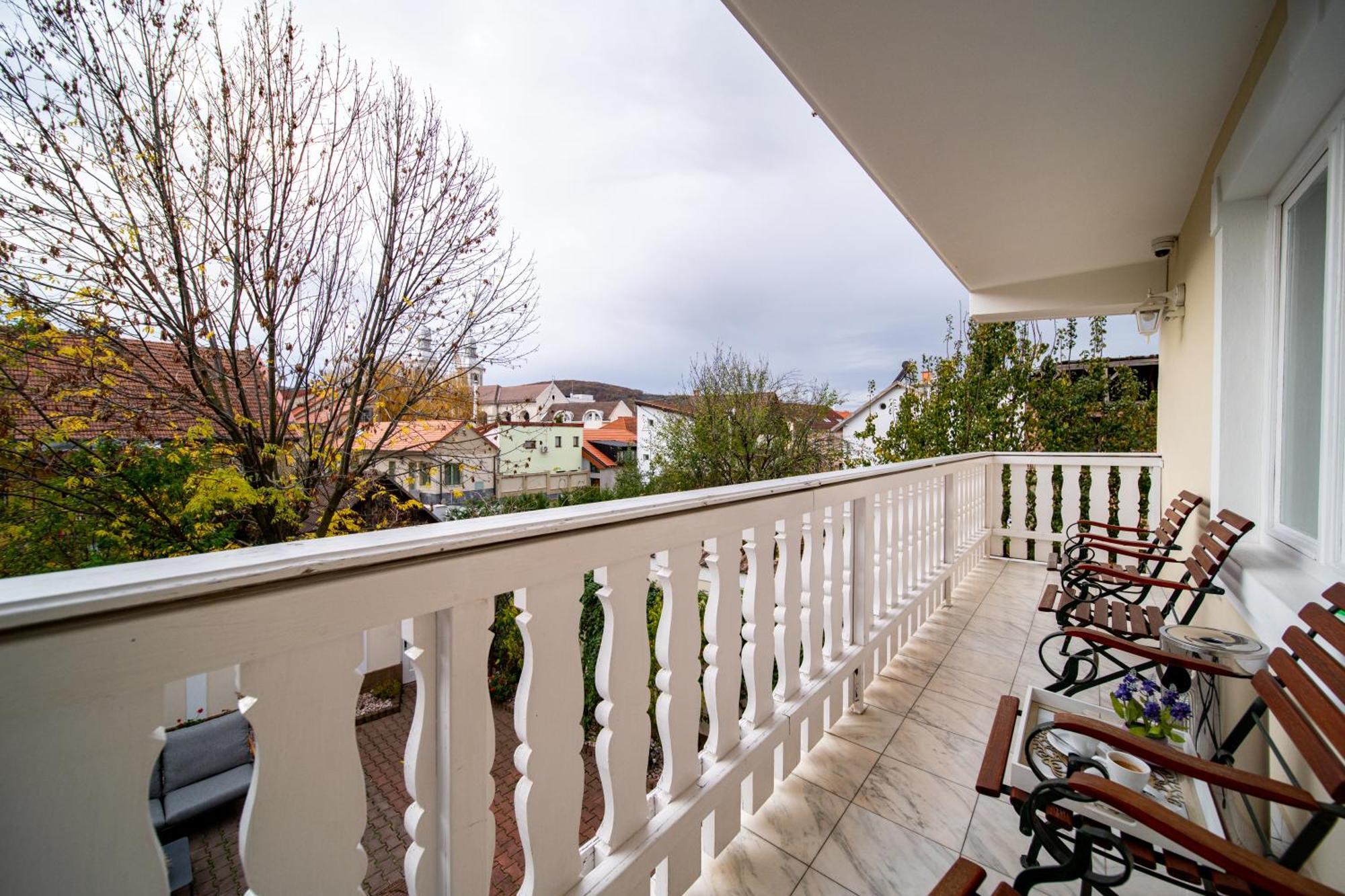 Lilla Panzio Hotel Odorheiu Secuiesc Bagian luar foto