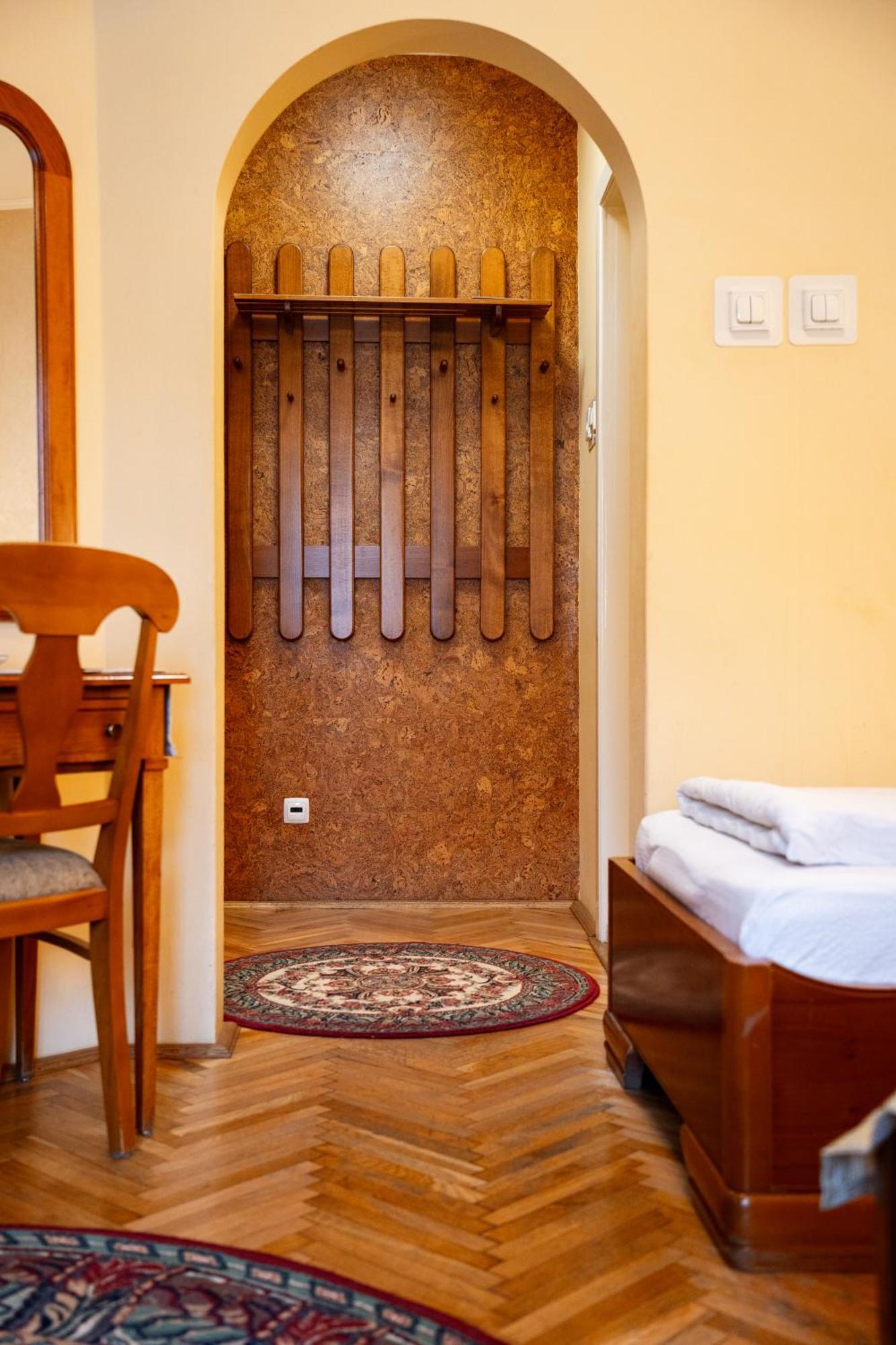 Lilla Panzio Hotel Odorheiu Secuiesc Bagian luar foto